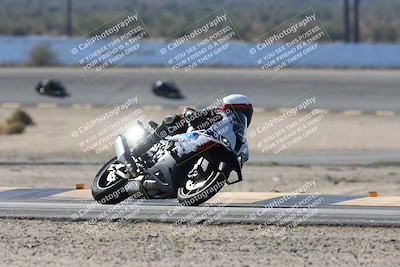 media/Nov-16-2025-Race Pace (Sun) [[8c5fa54630]]/Verified Riders/3-Turn 14 (1045am)/